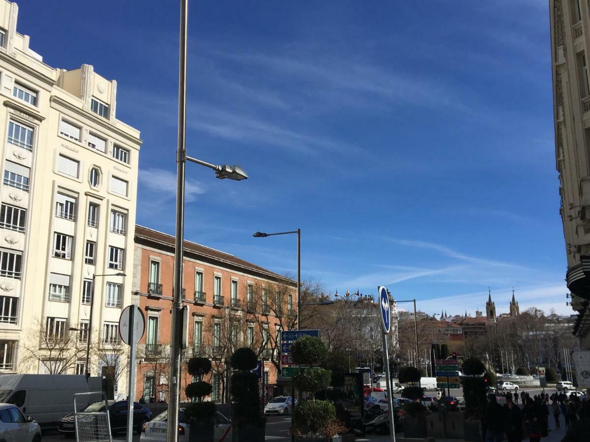 Apartmán Smart Plaza De Las Cortes Madrid Exteriér fotografie